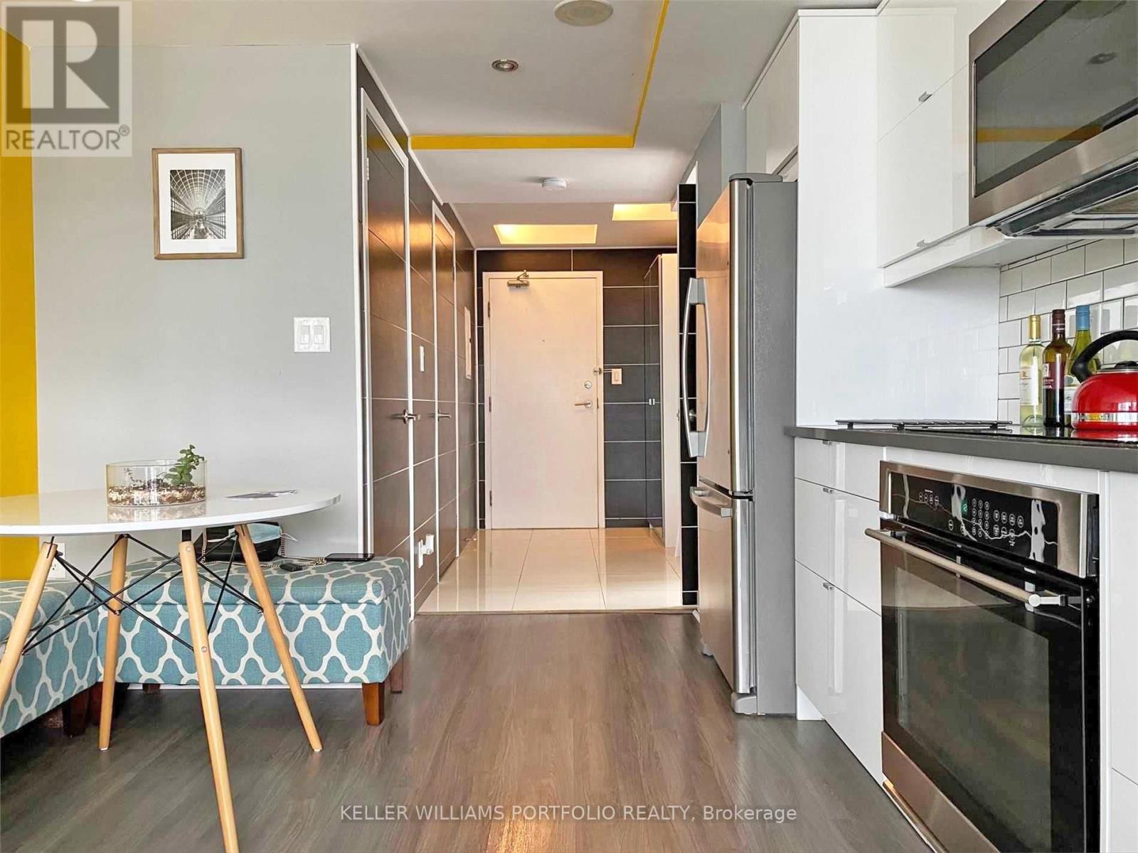 #1618 4K SPADINA AVENUE - 10