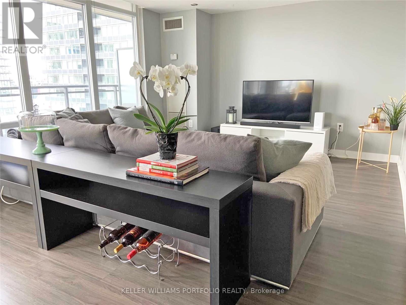 #1618 4K SPADINA AVENUE - 12