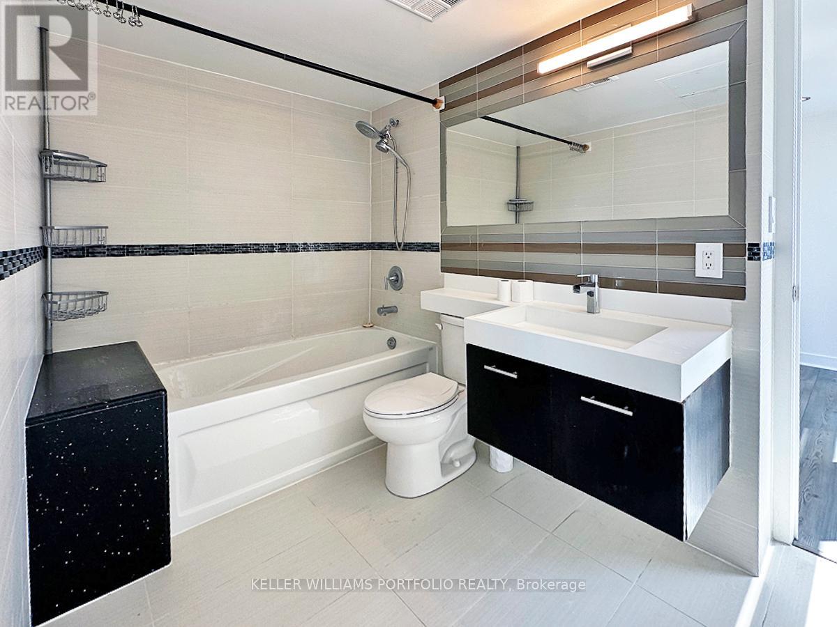 #1618 4K SPADINA AVENUE - 18
