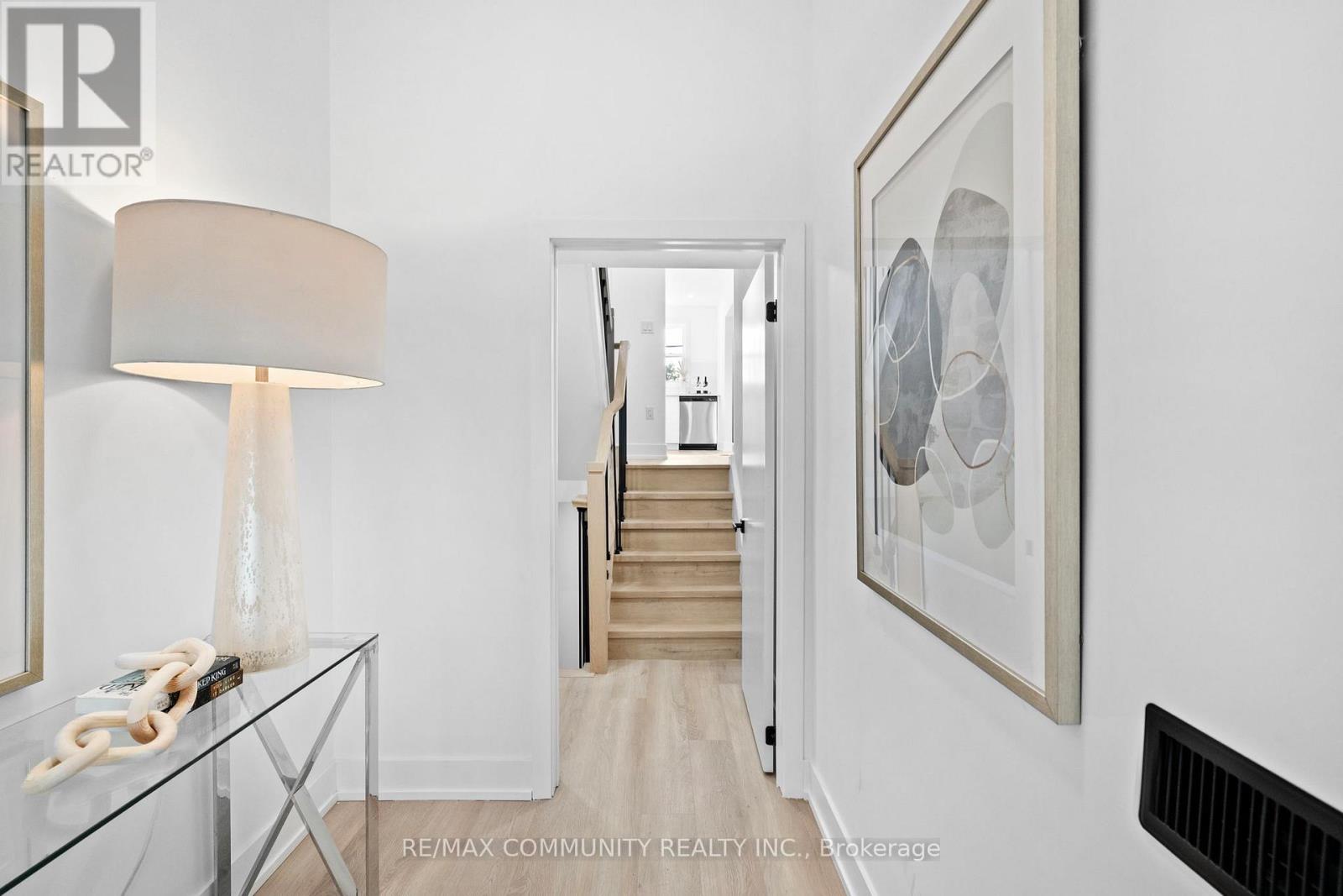 340 ALBANY AVENUE - 33
