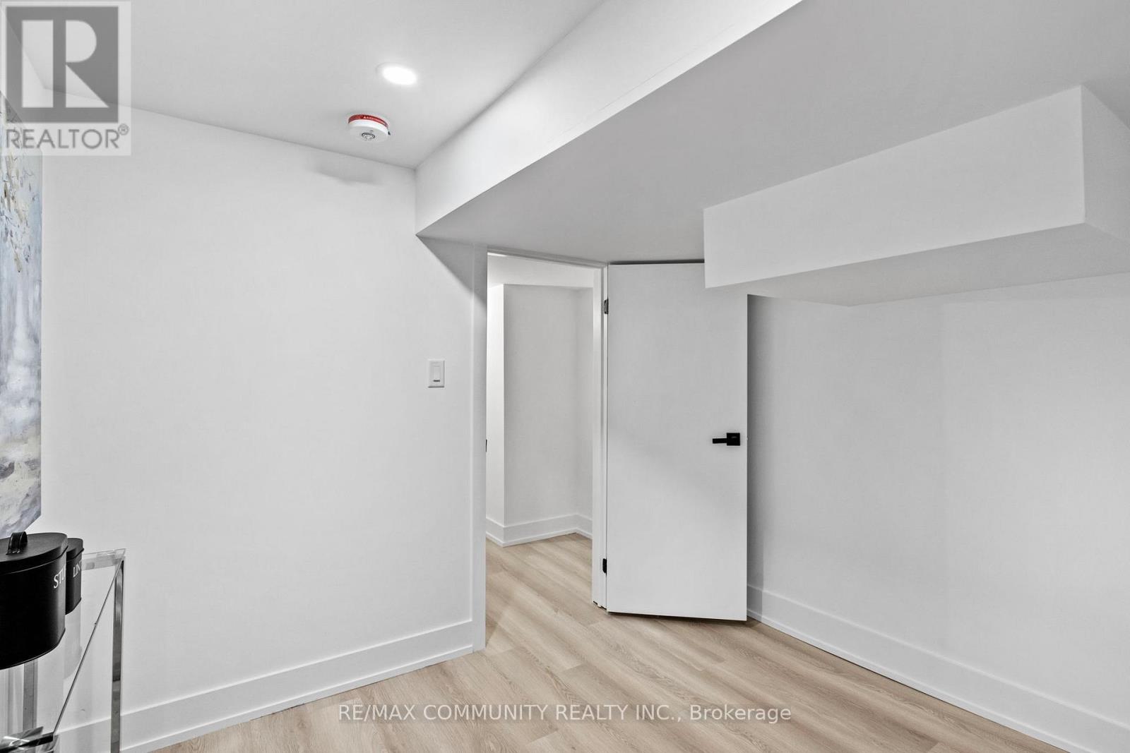 340 ALBANY AVENUE - 37