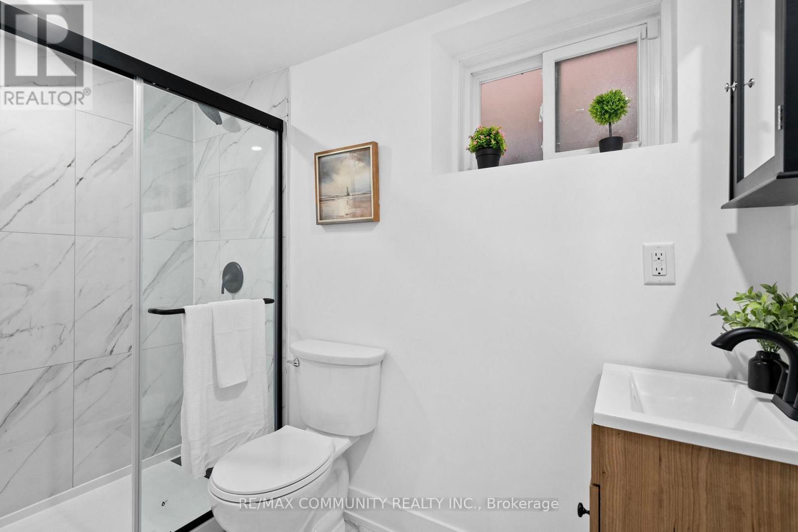 340 ALBANY AVENUE - 38