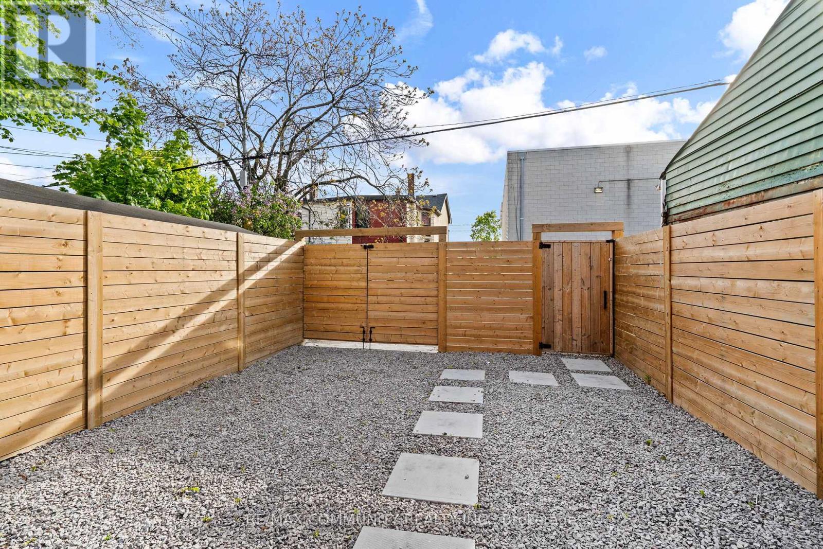 340 ALBANY AVENUE - 44