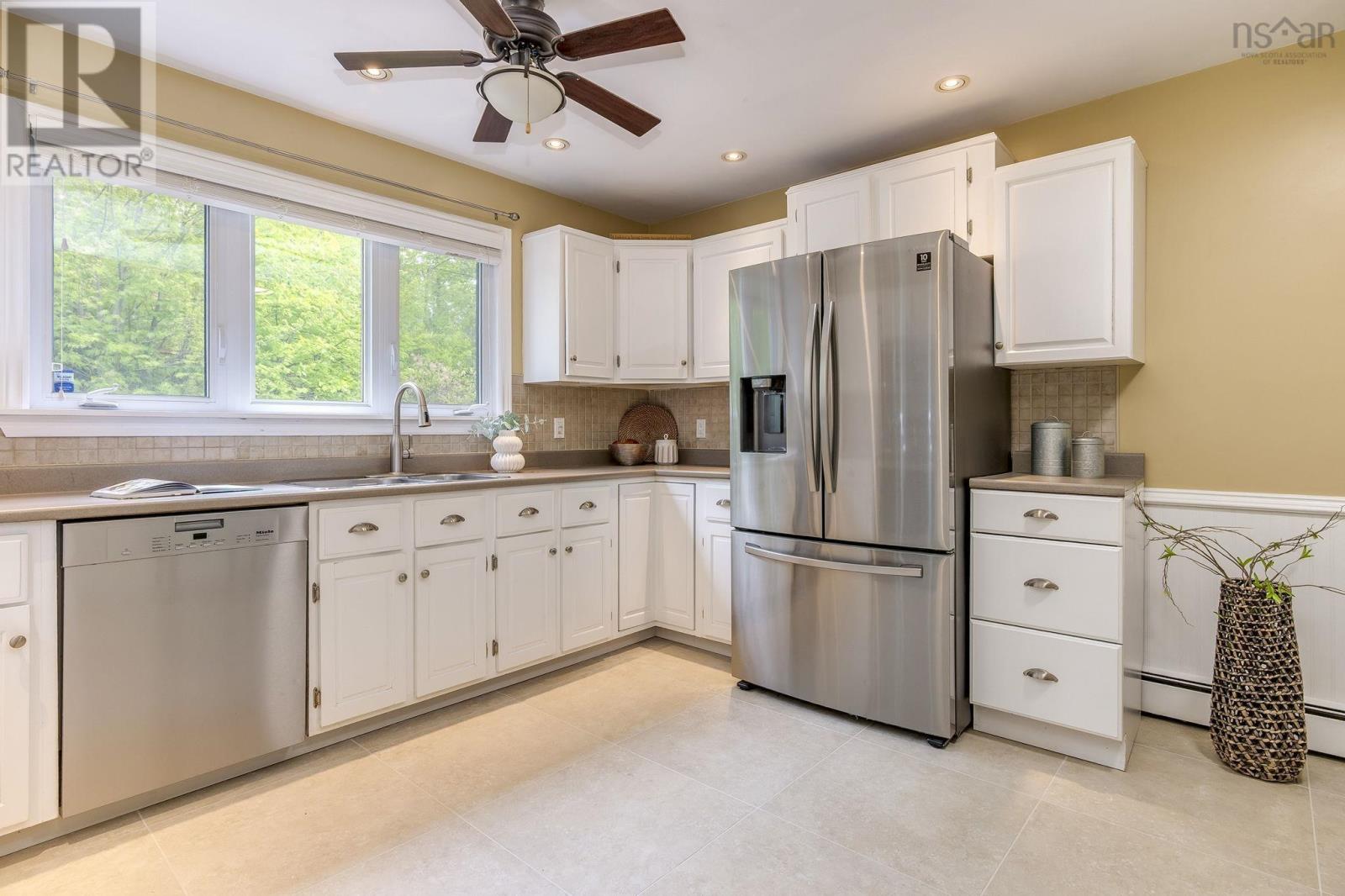 60 Bayview Road - 12