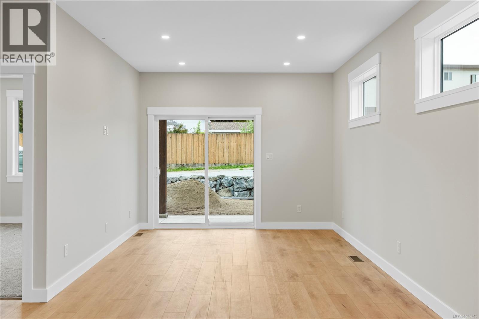4721 Elizabeth St - 19