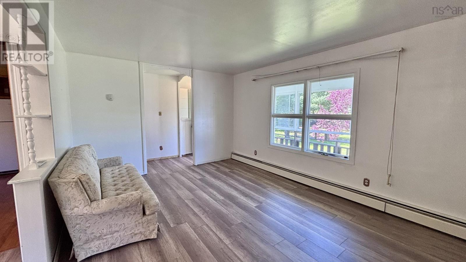 160 Brown Street - 8