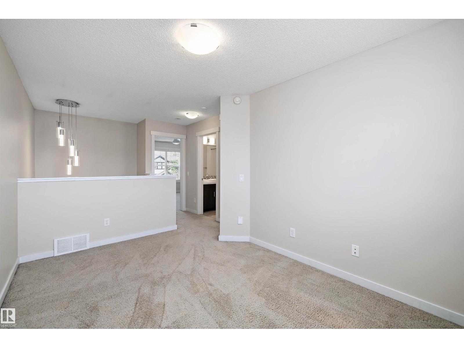 2914 18A AV NW - 18