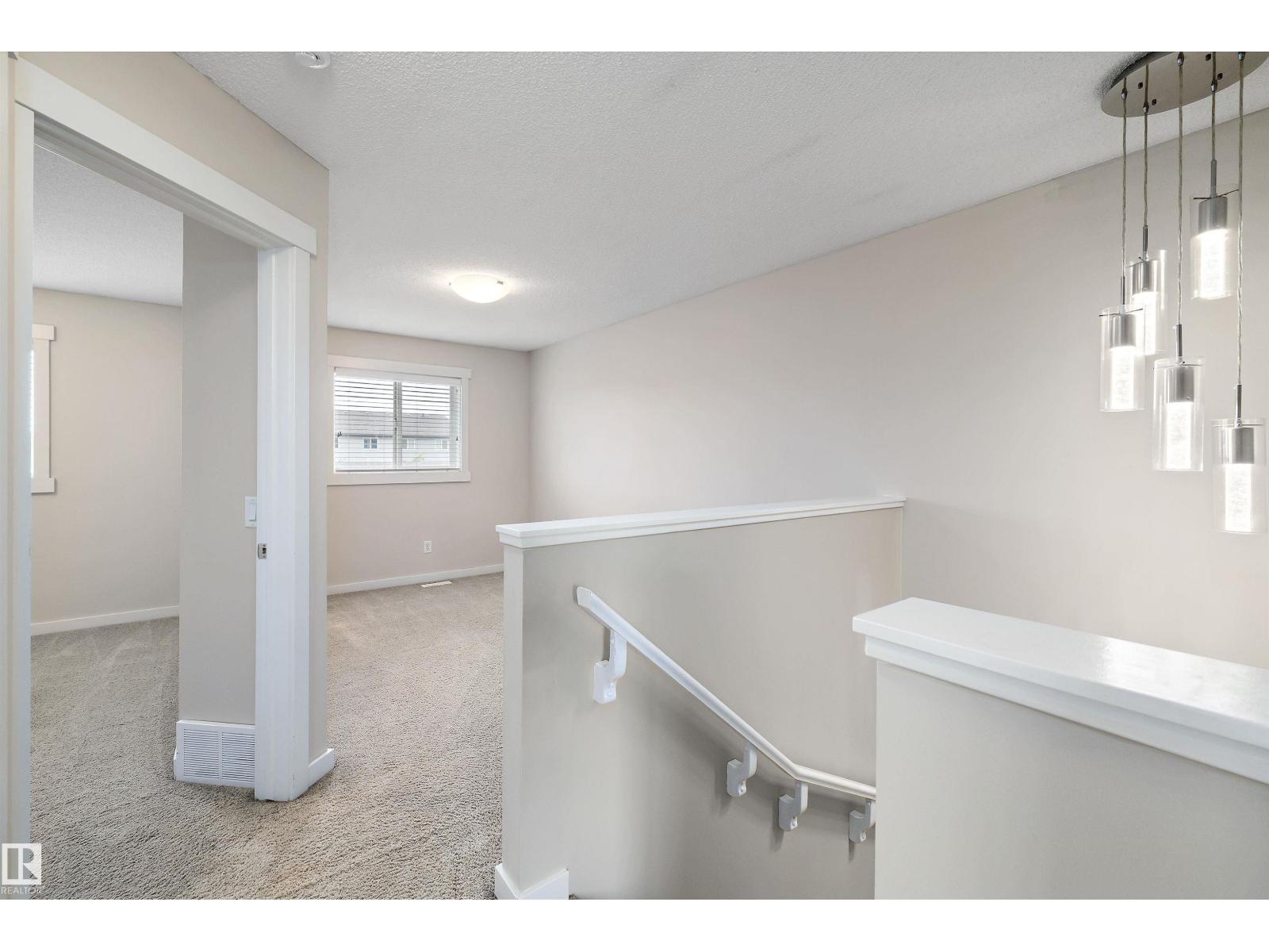 2914 18A AV NW - 21