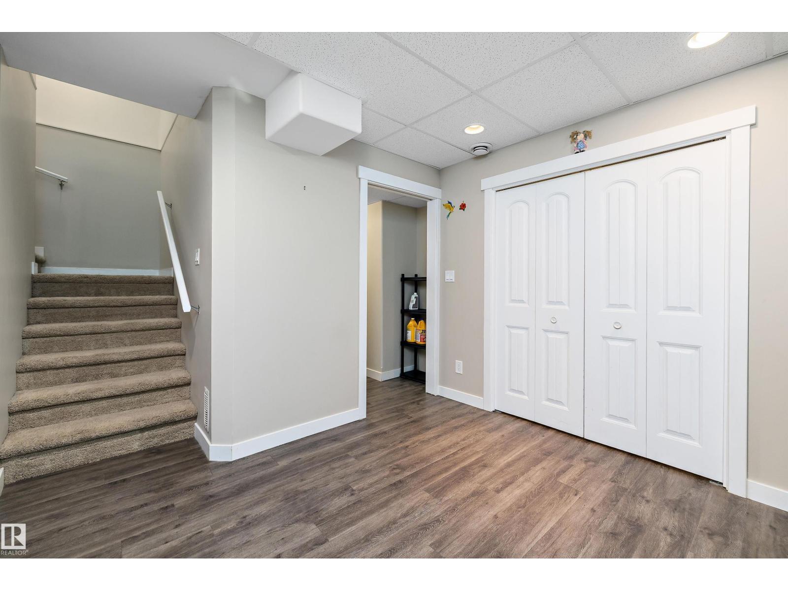 2914 18A AV NW - 32