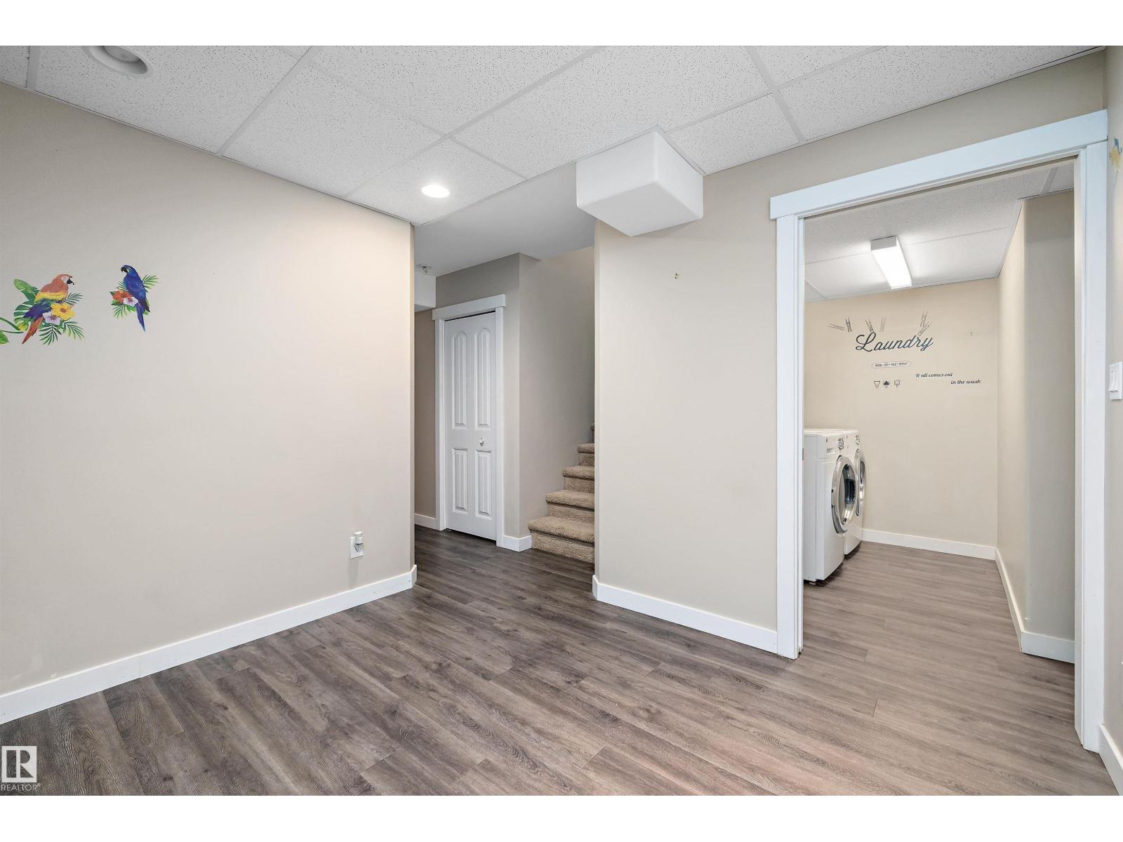 2914 18A AV NW - 33