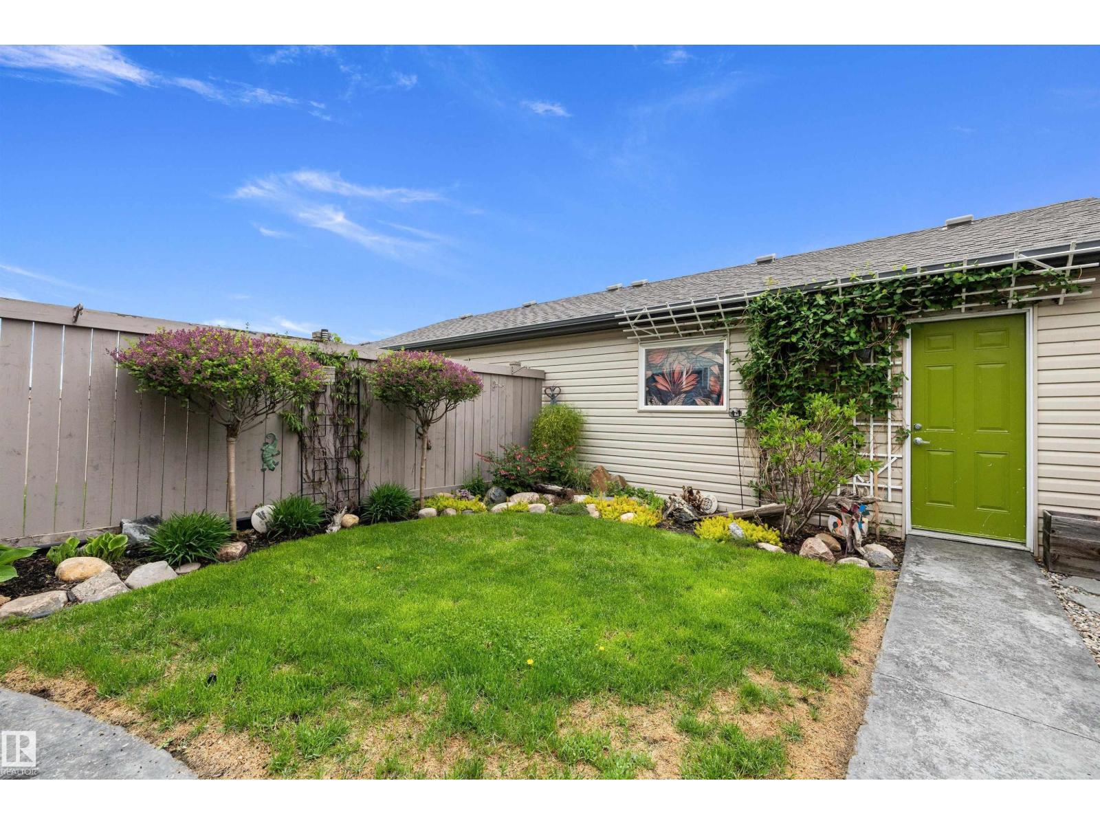2914 18A AV NW - 50