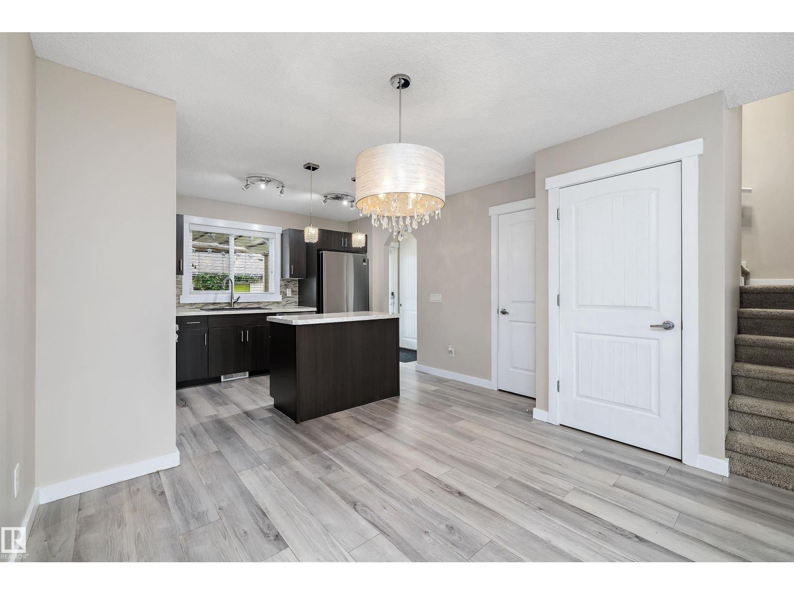 2914 18A AV NW - 9