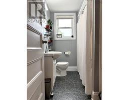 Primary Bedroom - 52 Rupert Street, Amherst, NS B4H3R6 Photo 11