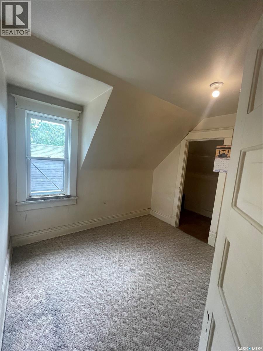 419 18th STREET W - 32