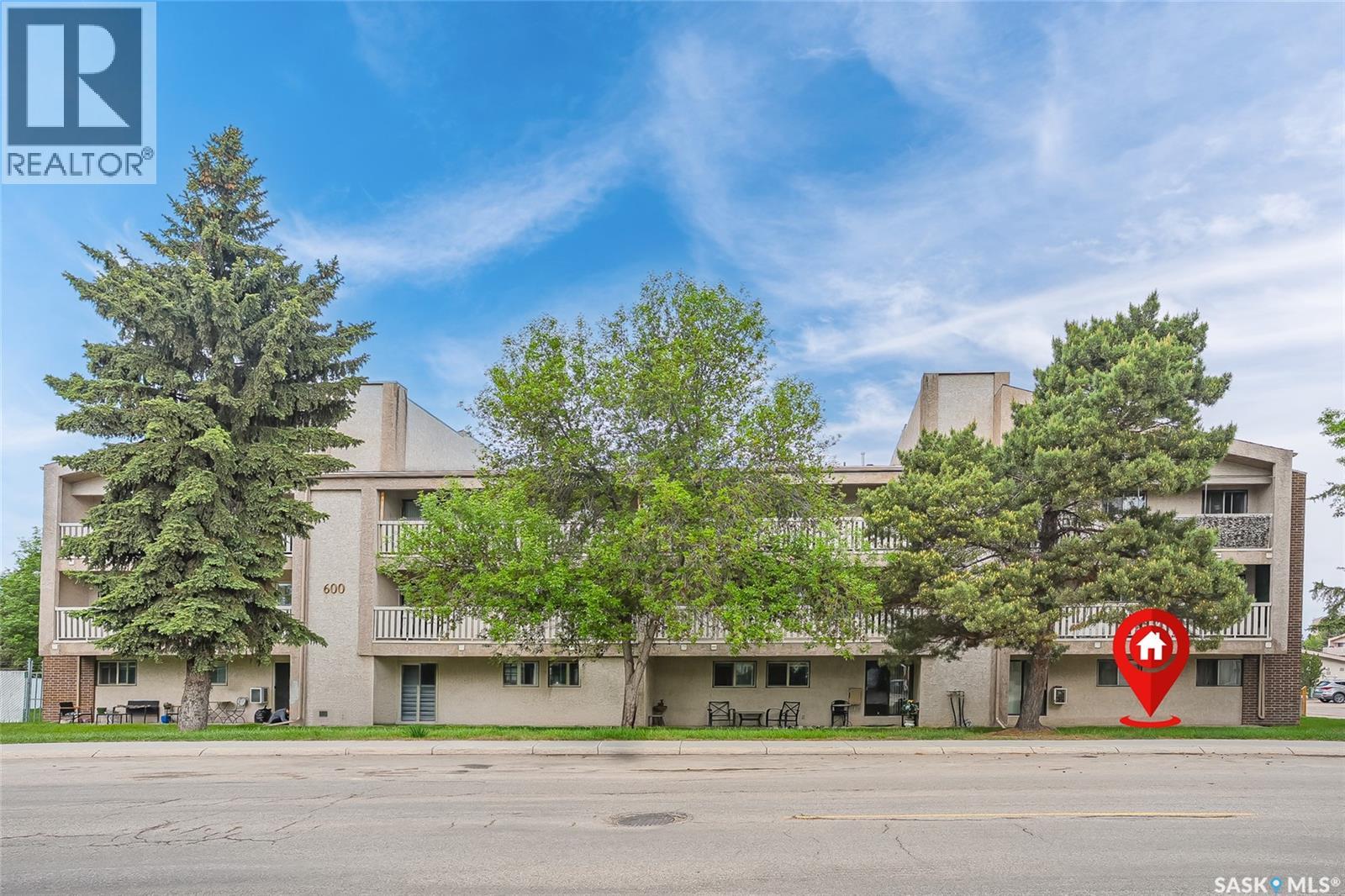 #612 310 Stillwater DRIVE - 1