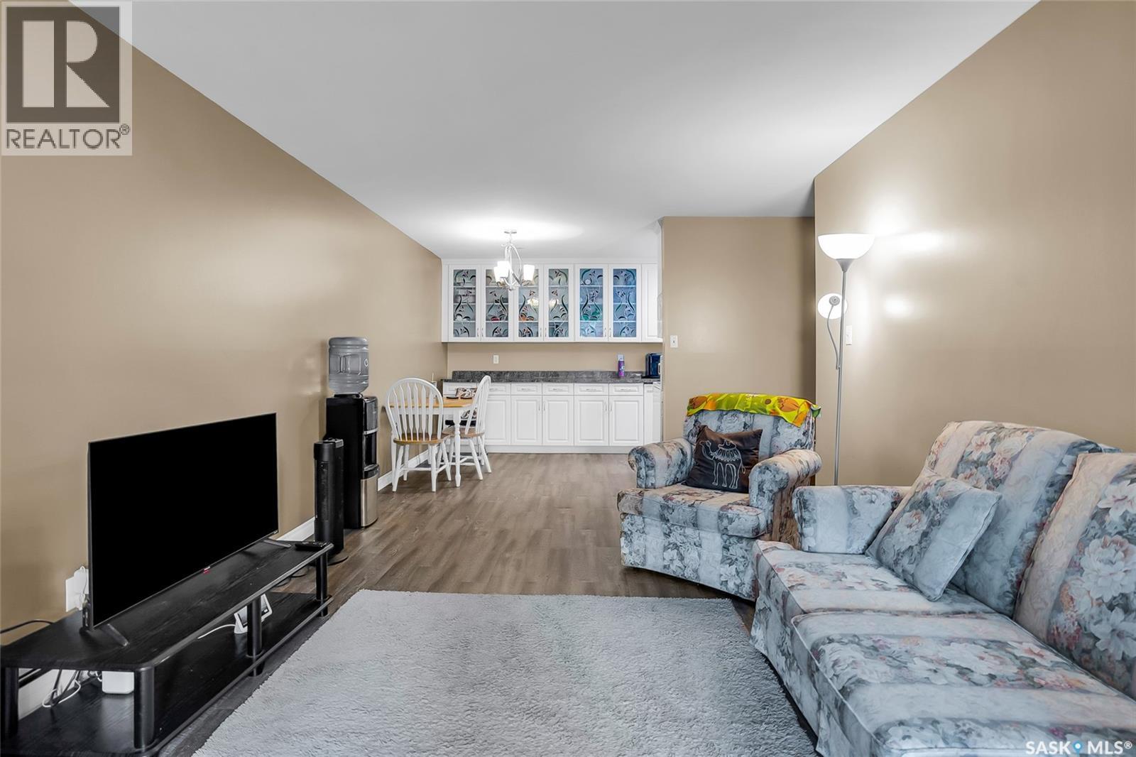 #612 310 Stillwater DRIVE - 6