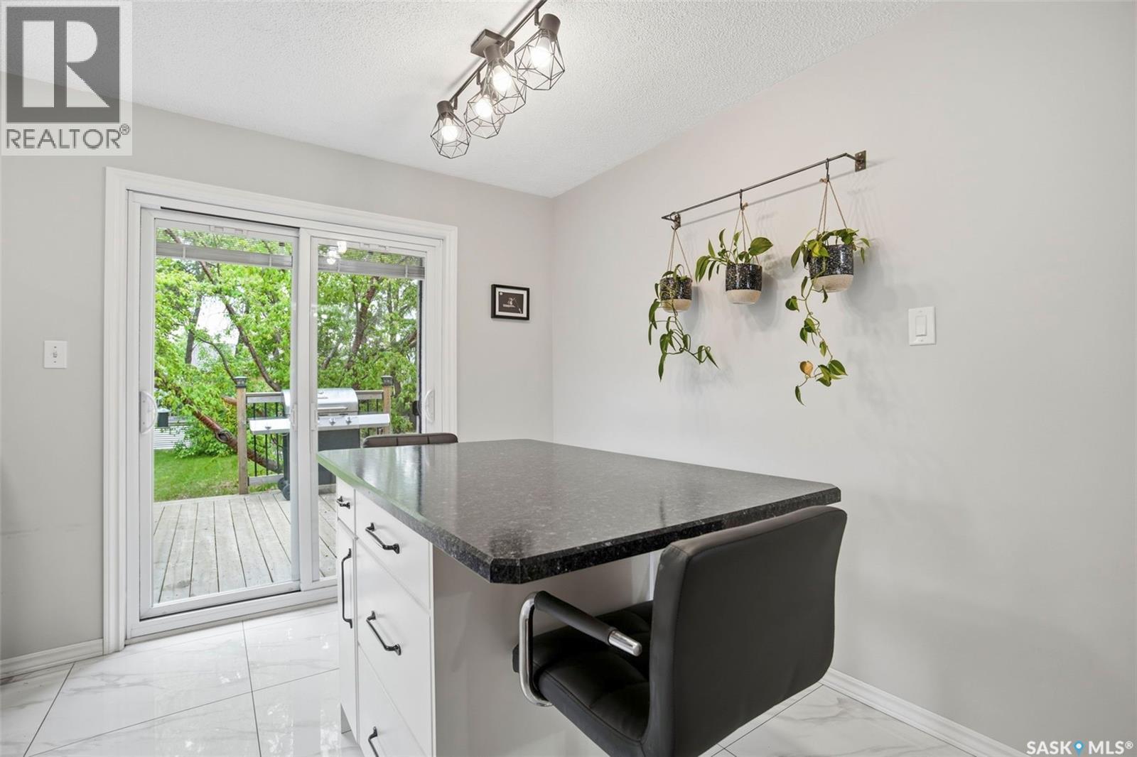 143 Adilman DRIVE - 7