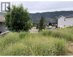 1248 Montgomery Place, Chase, BC V0E1M0 Photo 6
