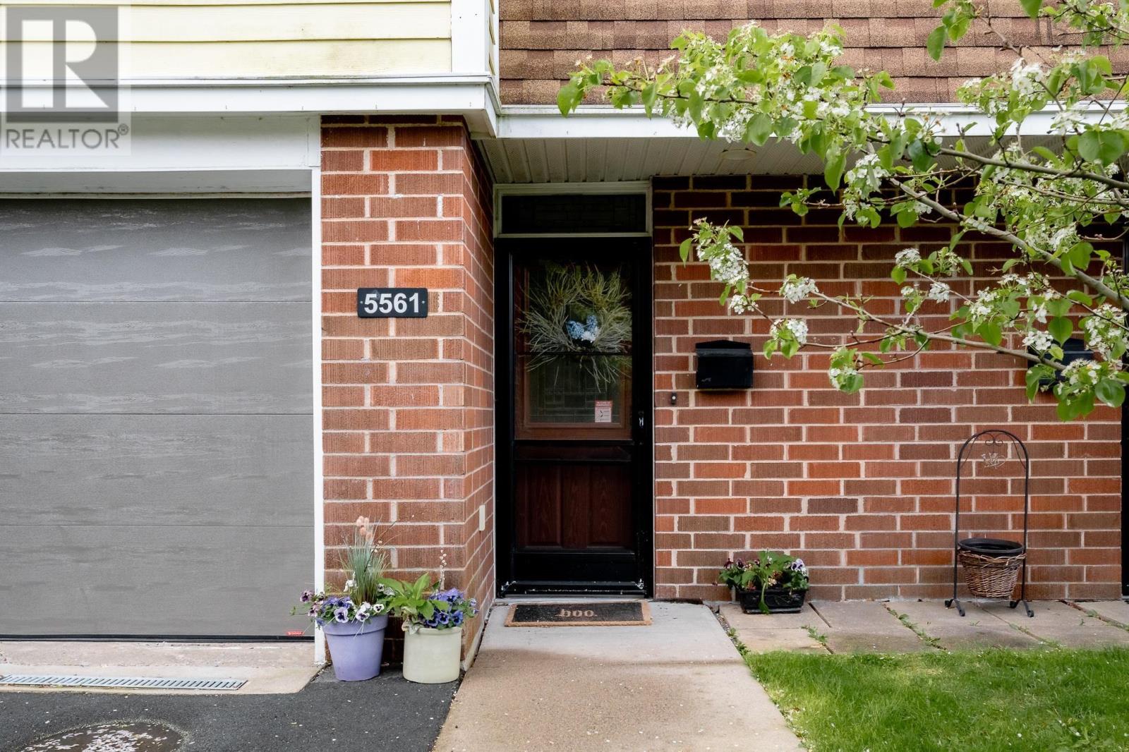 Property 35 of 41 of 40 5561 Sentinal Square
