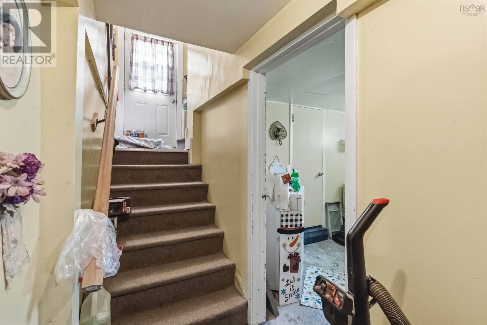 Property 23 of 38 of 3400 Connaught Avenue