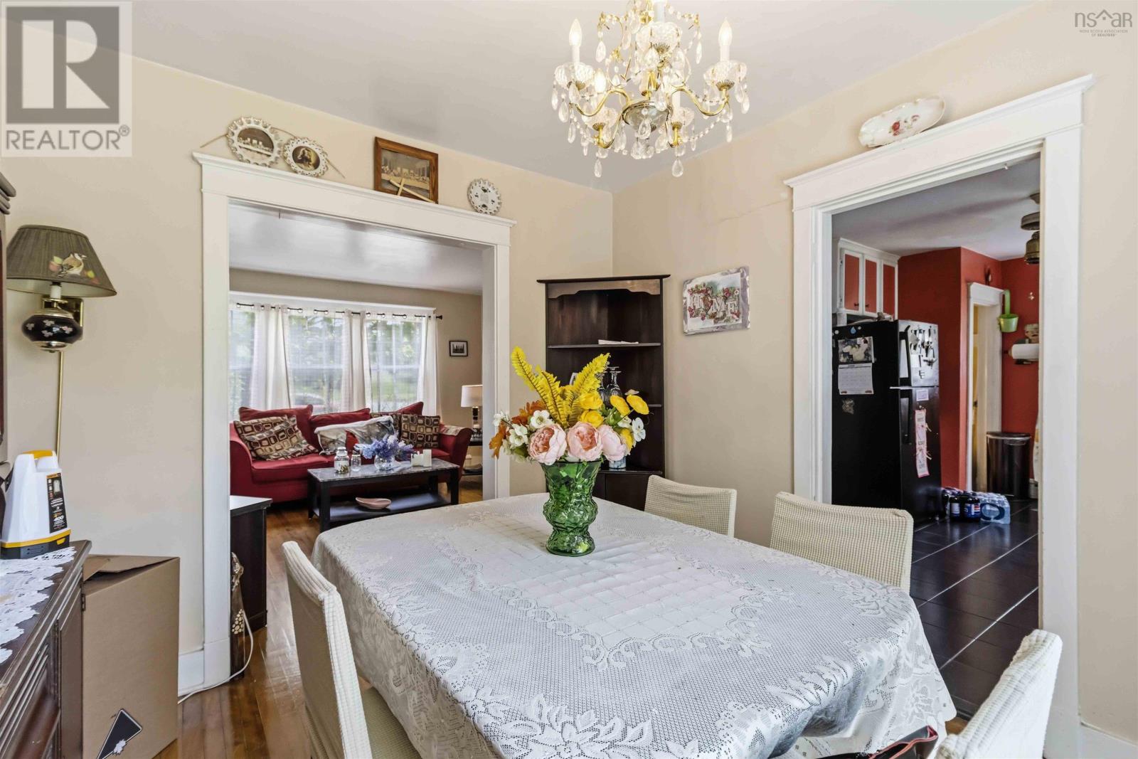 Property 7 of 38 of 3400 Connaught Avenue