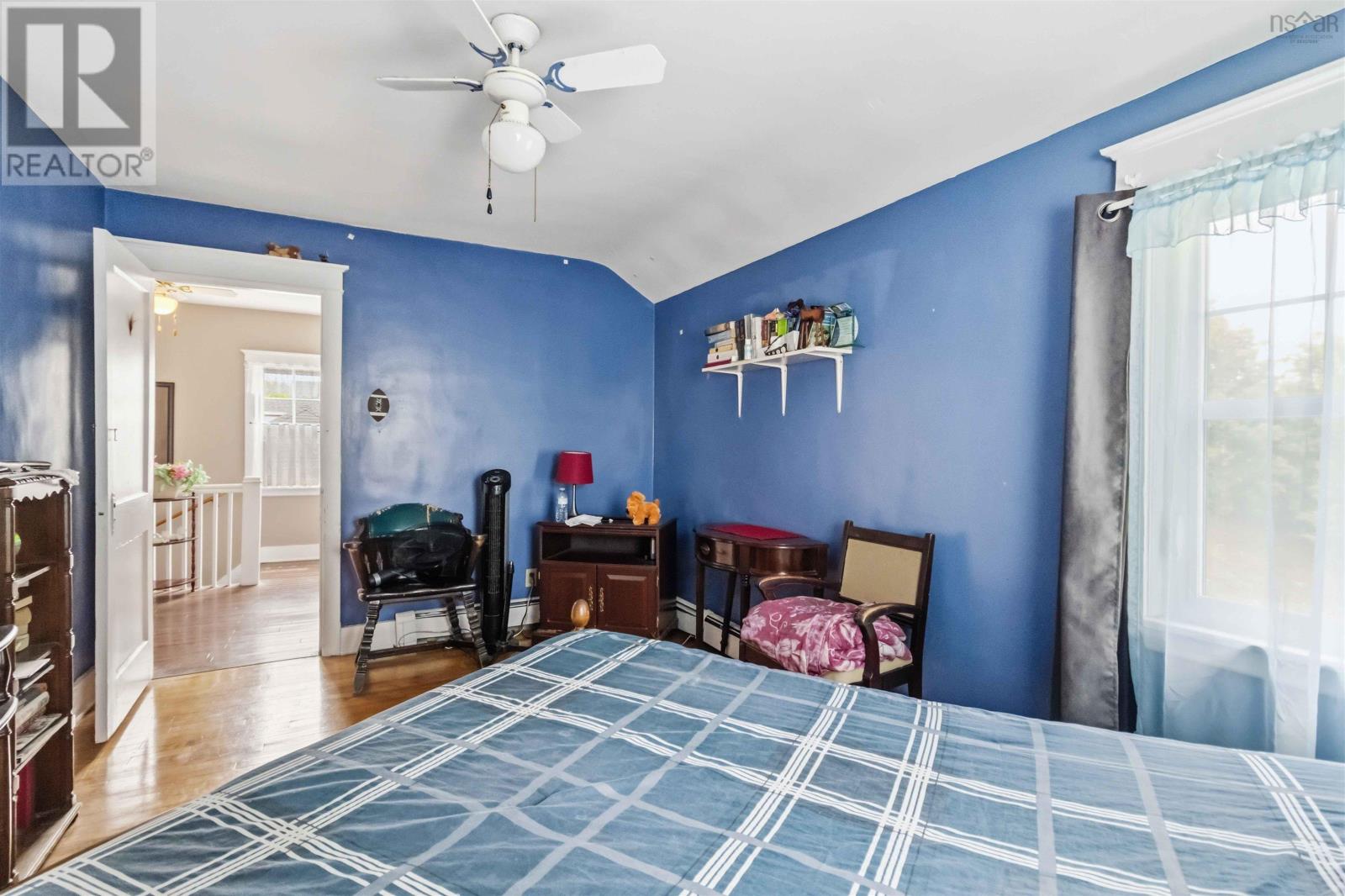 Property 2 of 38 of 3400 Connaught Avenue