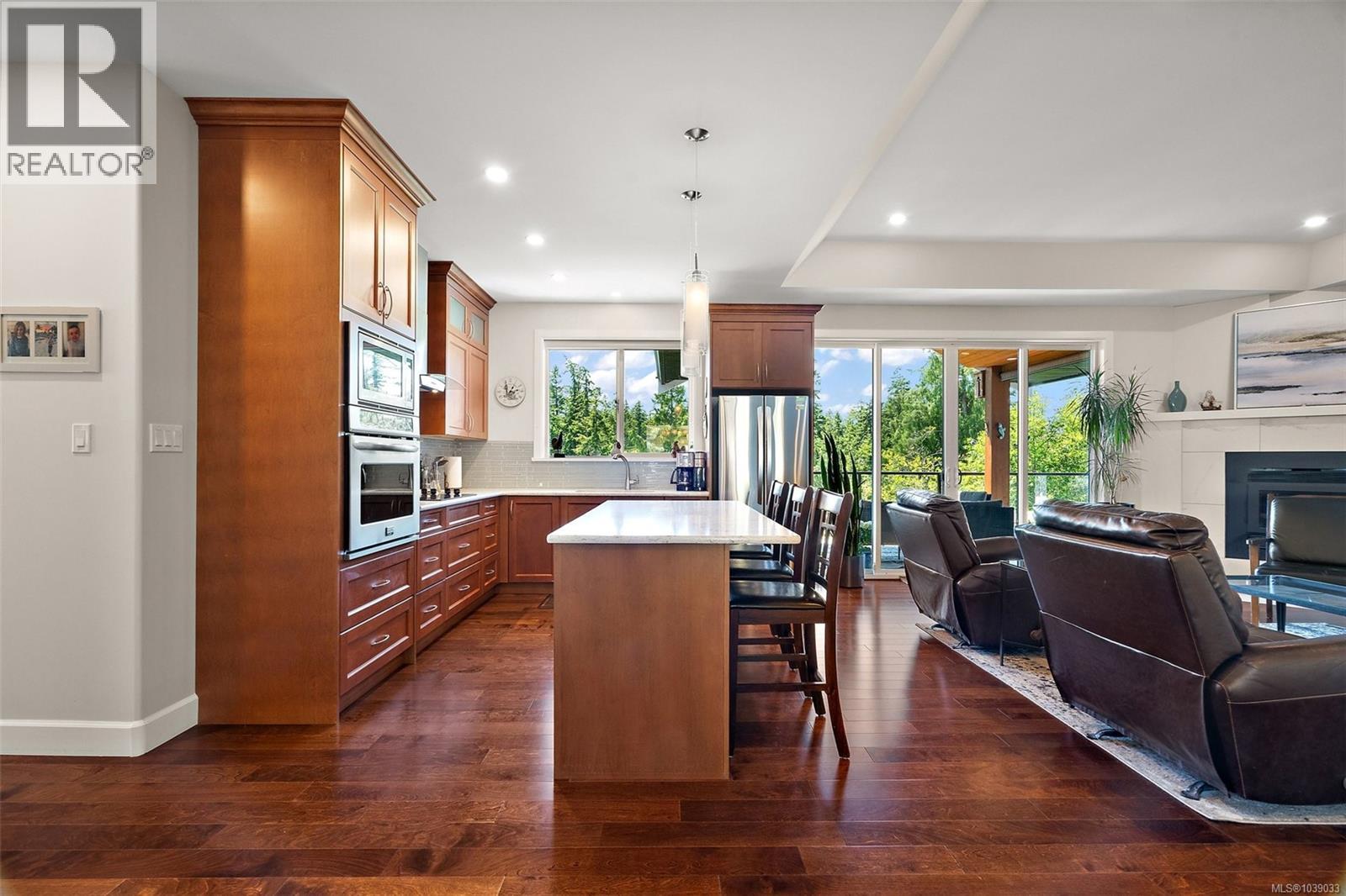  460 Pelican Drive, Colwood