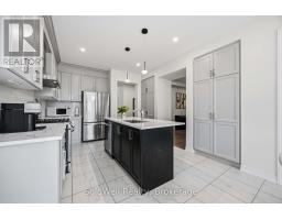 Bedroom 4 - 182 Silk Twist Drive, East Gwillimbury, ON L9N0V6 Photo 9