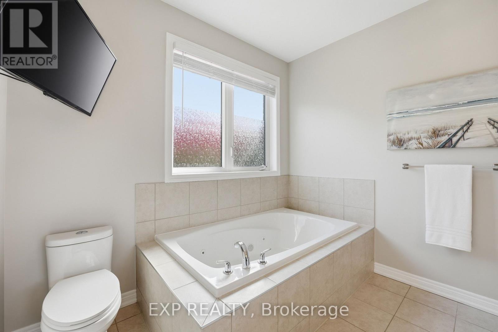 25 MANOR FOREST ROAD - 18