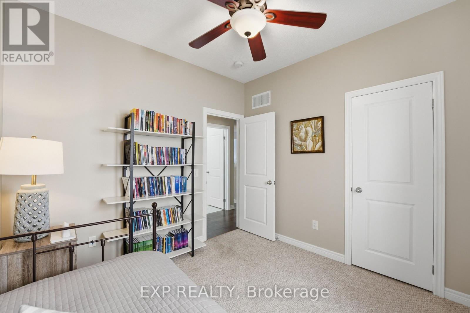 25 MANOR FOREST ROAD - 20