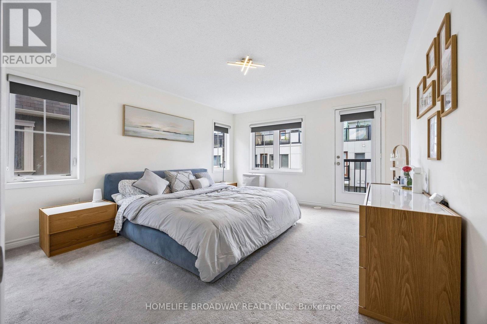 12 THOMAS SWANSON STREET - 17
