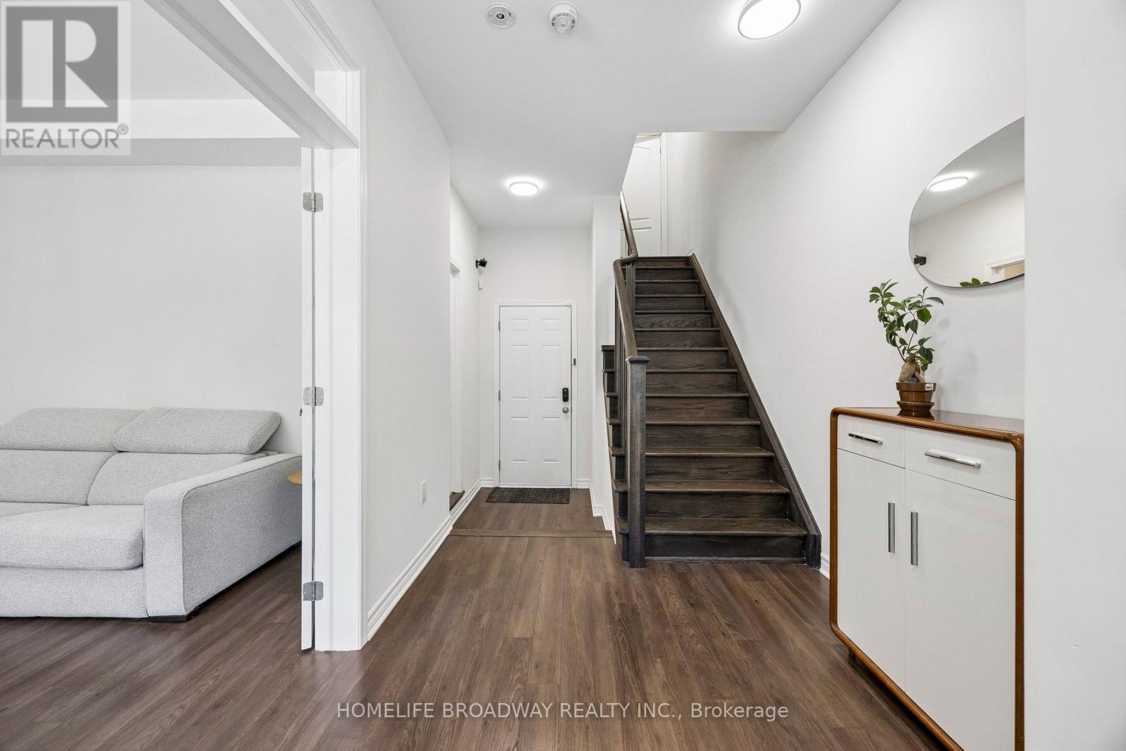 12 THOMAS SWANSON STREET - 7