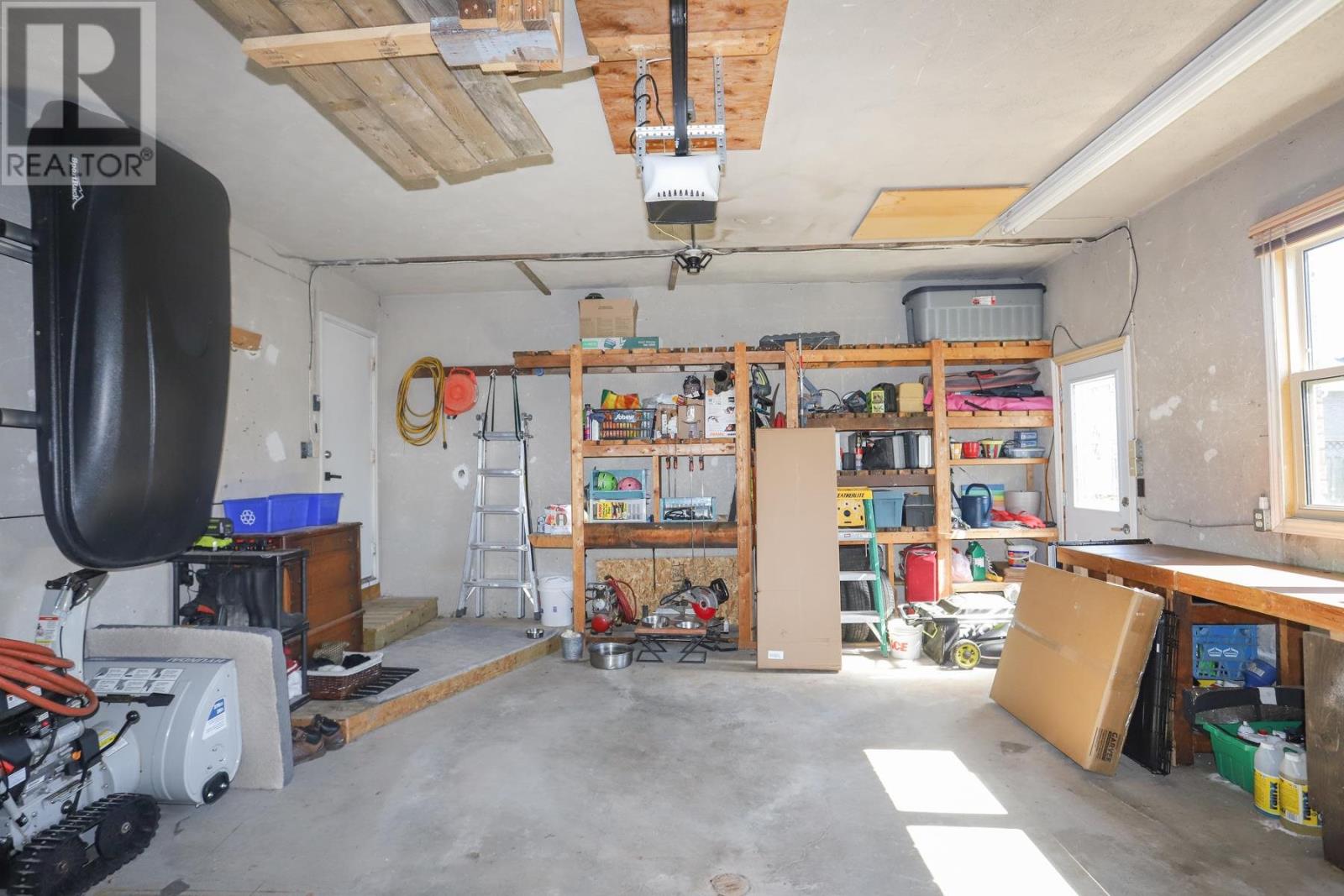 44 Woodhurst DR - 50