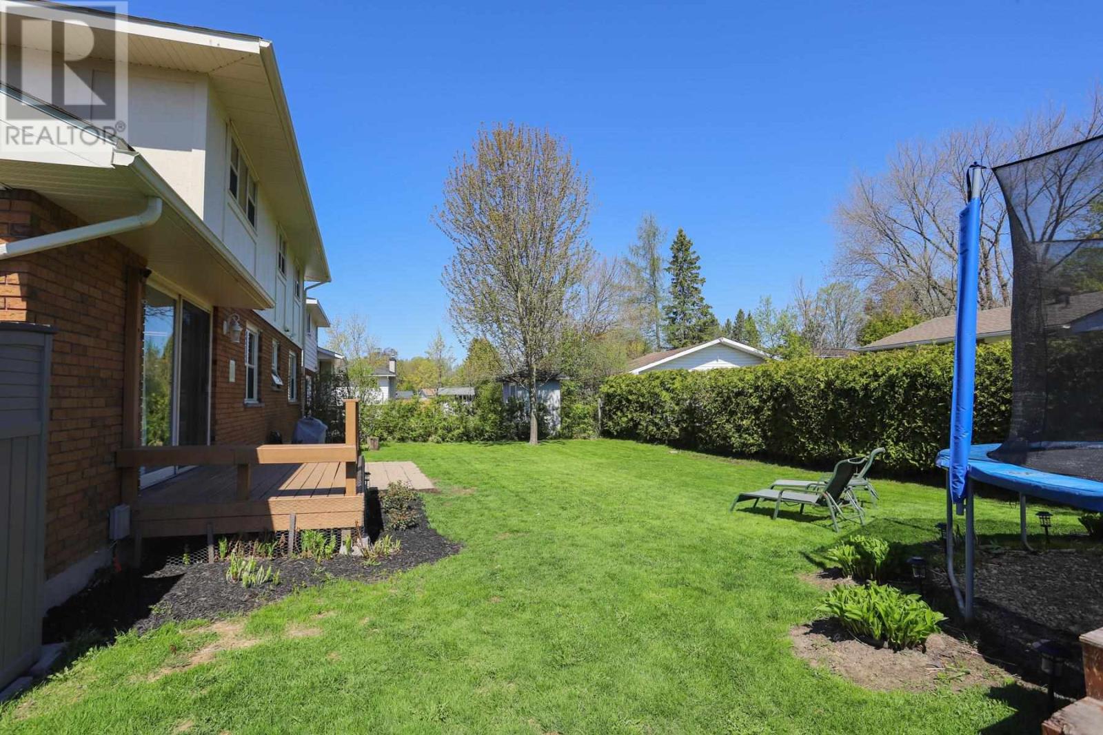44 Woodhurst DR - 9