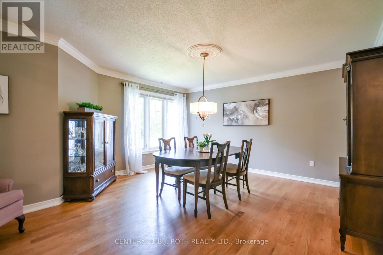 112 SILVER BIRCH AVENUE - 15