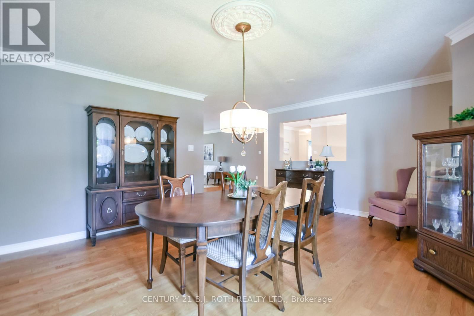112 SILVER BIRCH AVENUE - 16