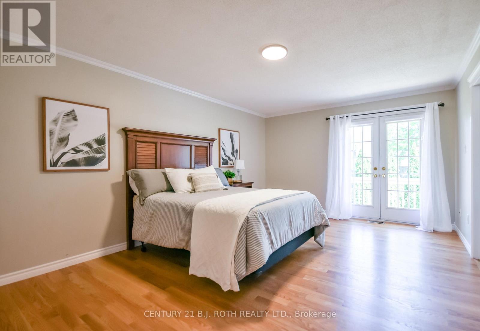 112 SILVER BIRCH AVENUE - 18