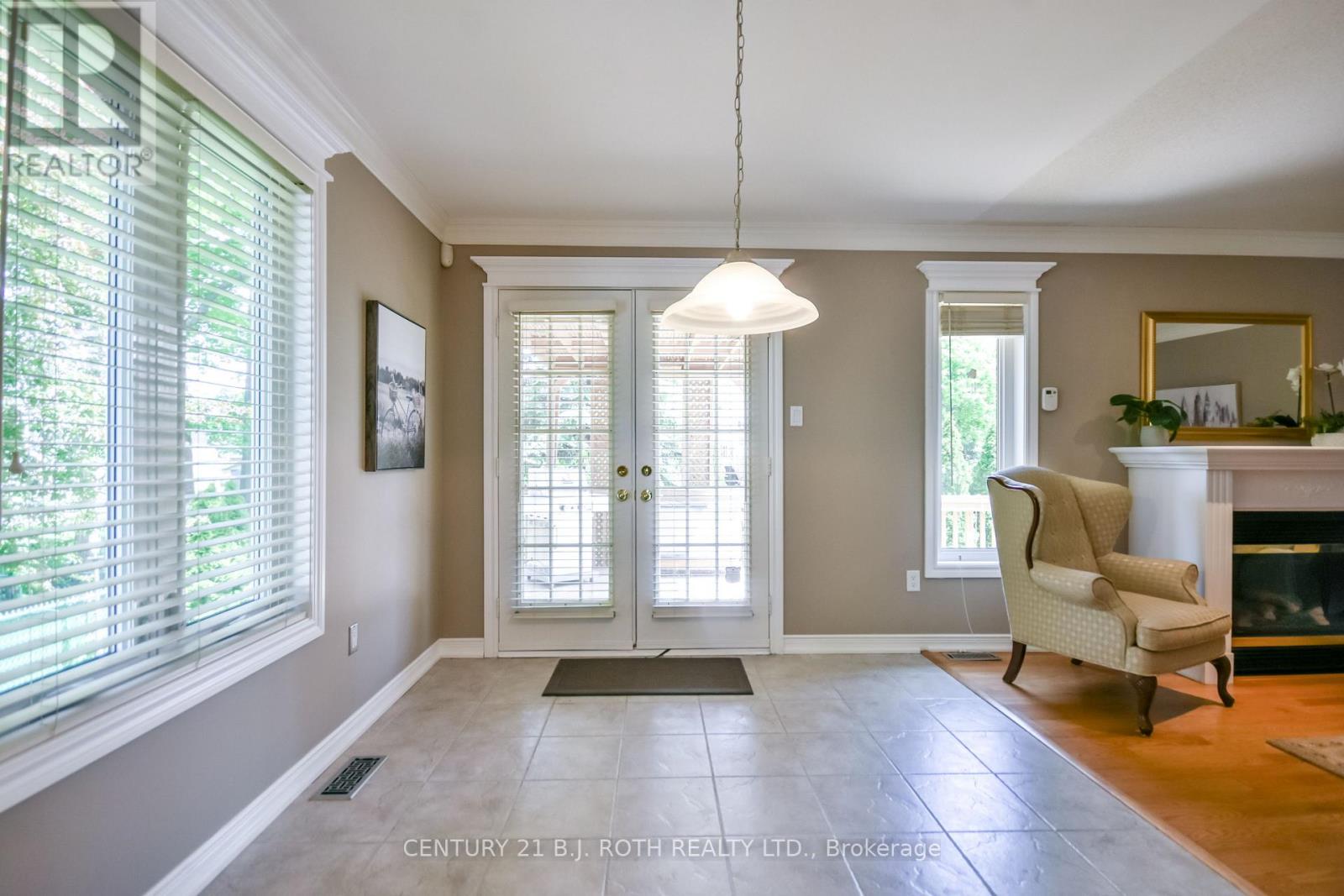 112 SILVER BIRCH AVENUE - 9