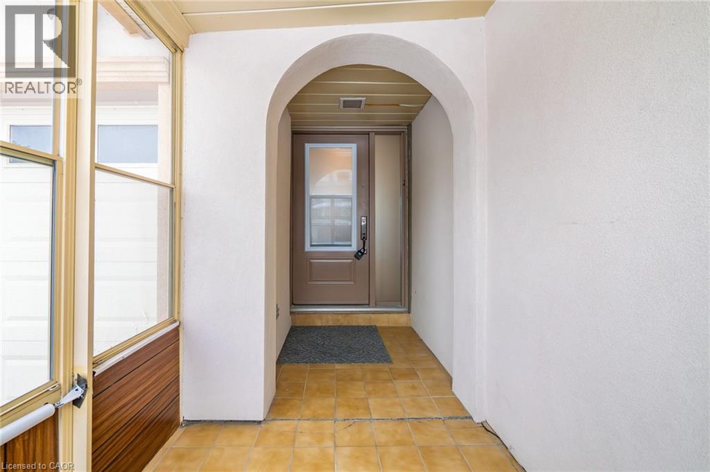 305 PINEGROVE Road - 8