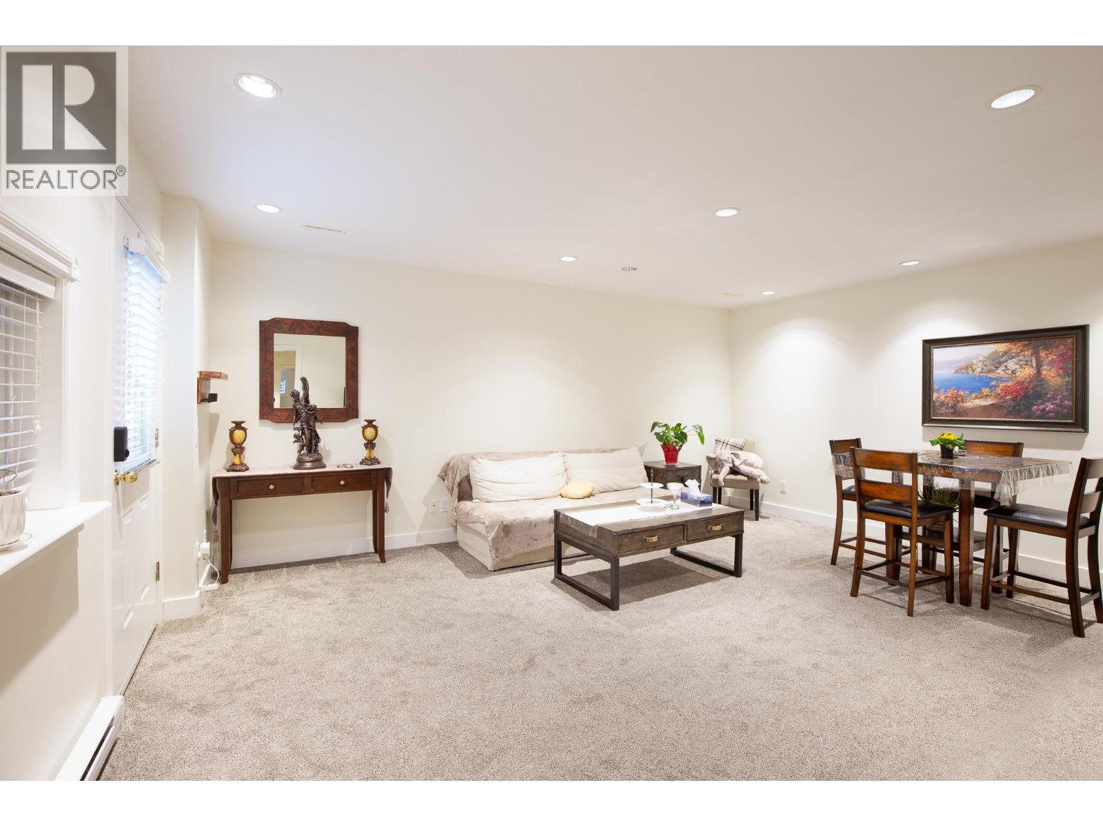 3973 BRAEMAR PLACE, North Vancouver