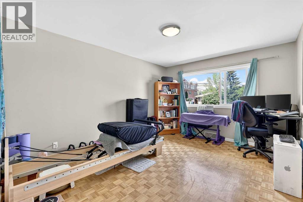 301 46 Avenue SW - 18