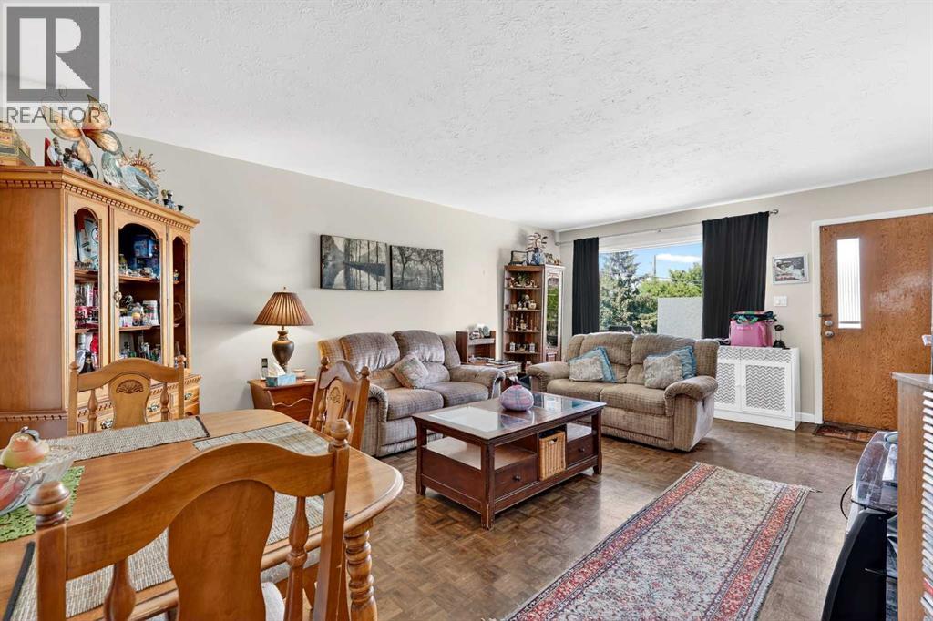 301 46 Avenue SW - 34