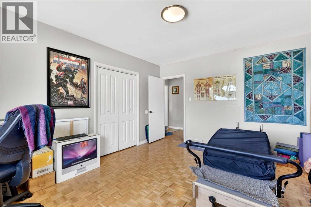 301 46 Avenue SW - 19