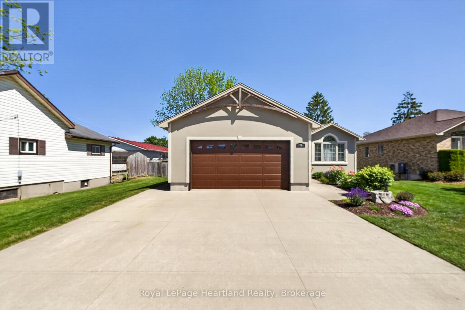 86 HURON STREET W - 4
