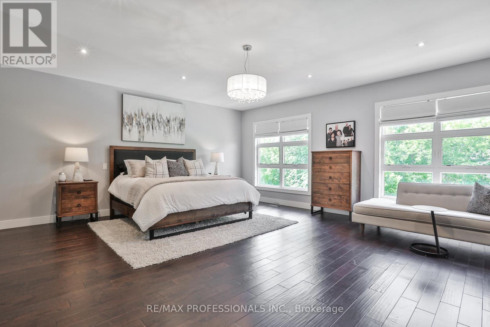 54 RENOWN ROAD - 23