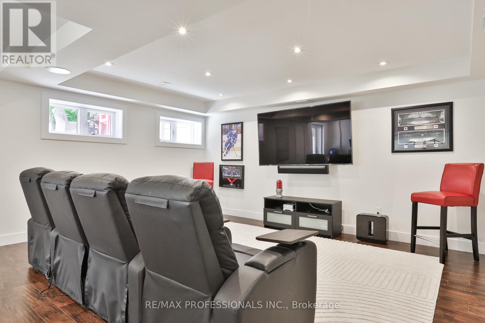 54 RENOWN ROAD - 43