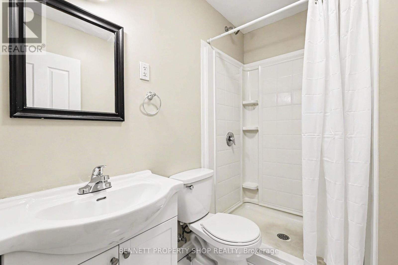 8 Bed, 2 Bath House for Sale in Ottawa – 1308 RUSTIC DRIVE, Ottawa – MLS# X13242120 - Image 7