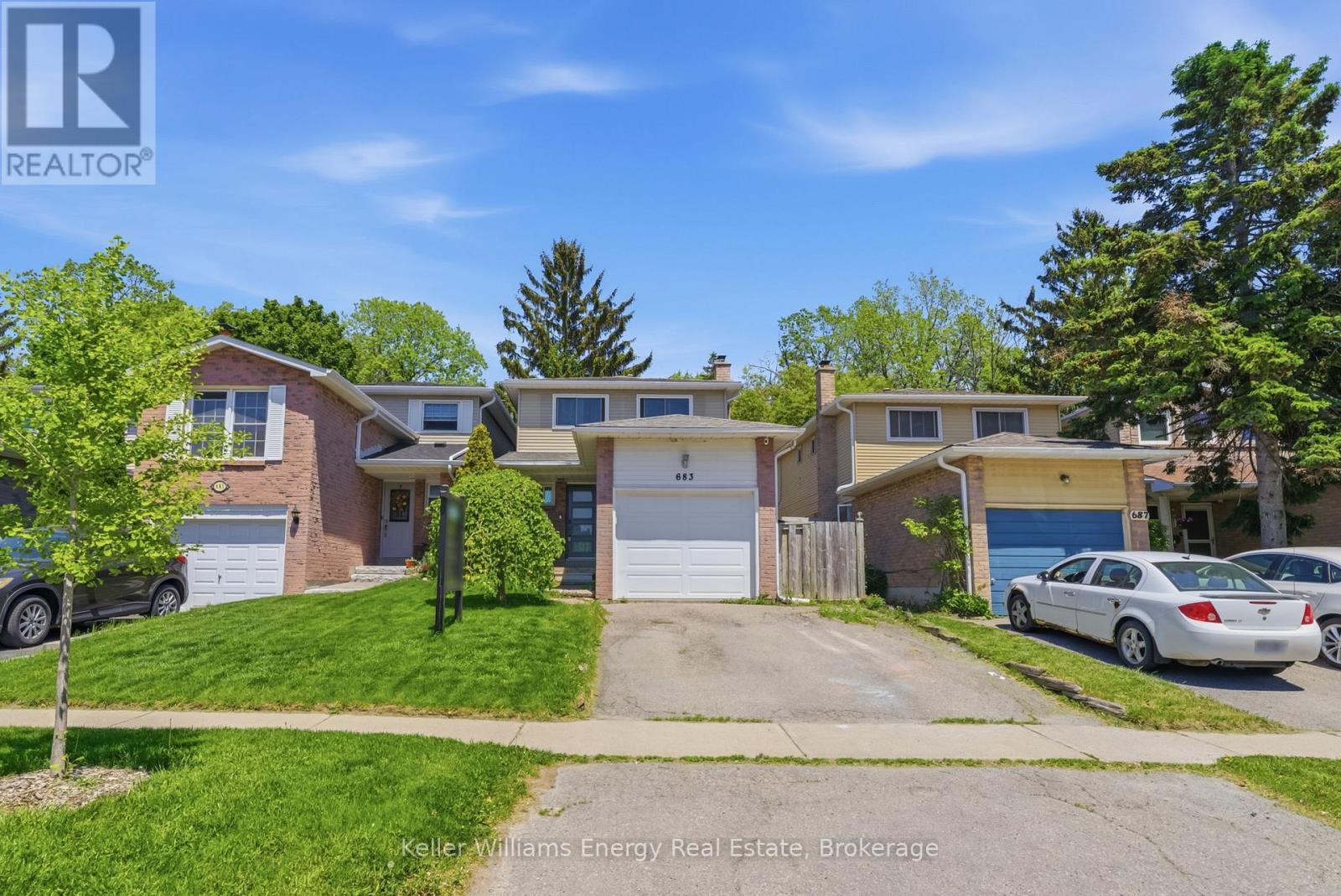 683 GRANDVIEW DRIVE - 2