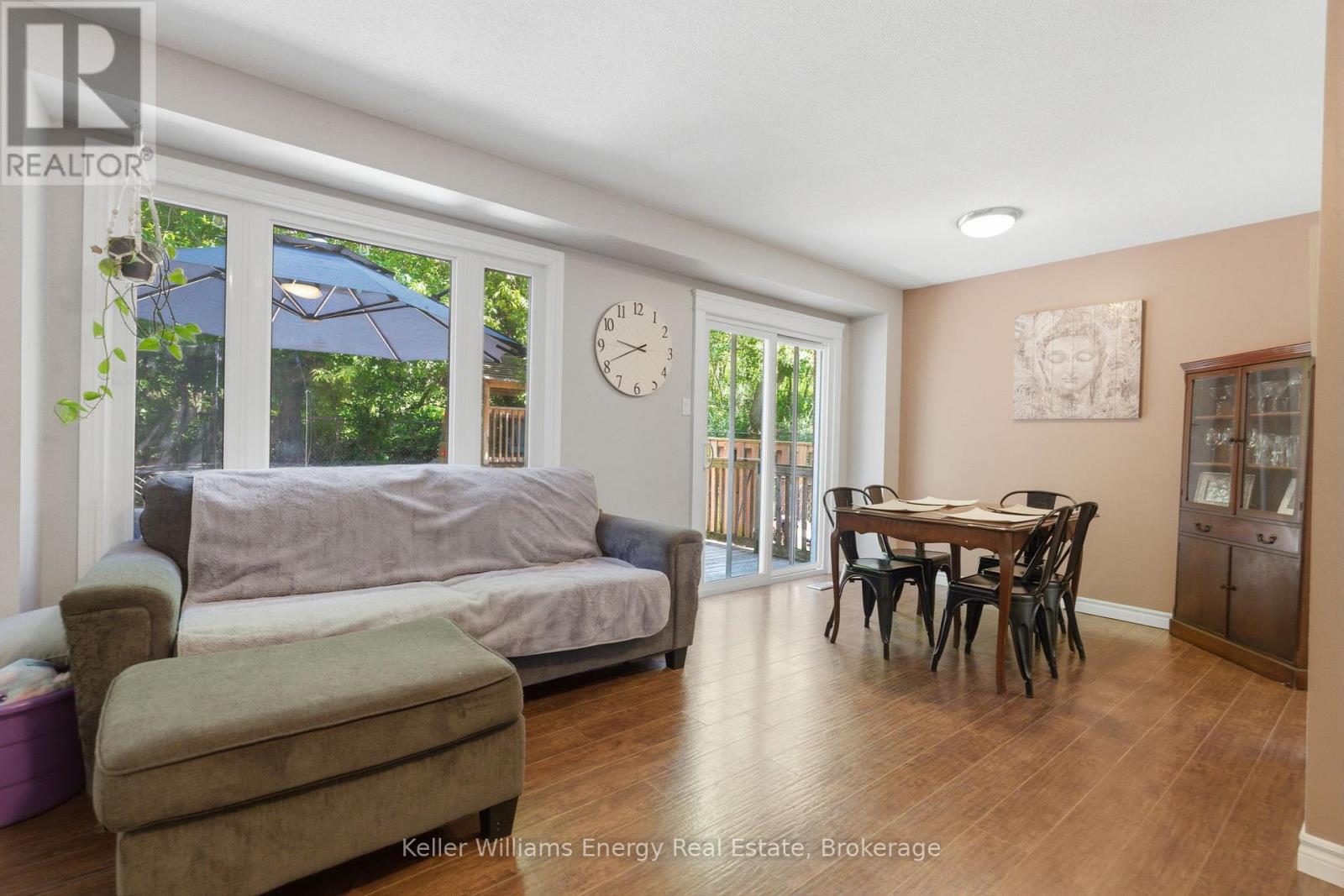 683 GRANDVIEW DRIVE - 25