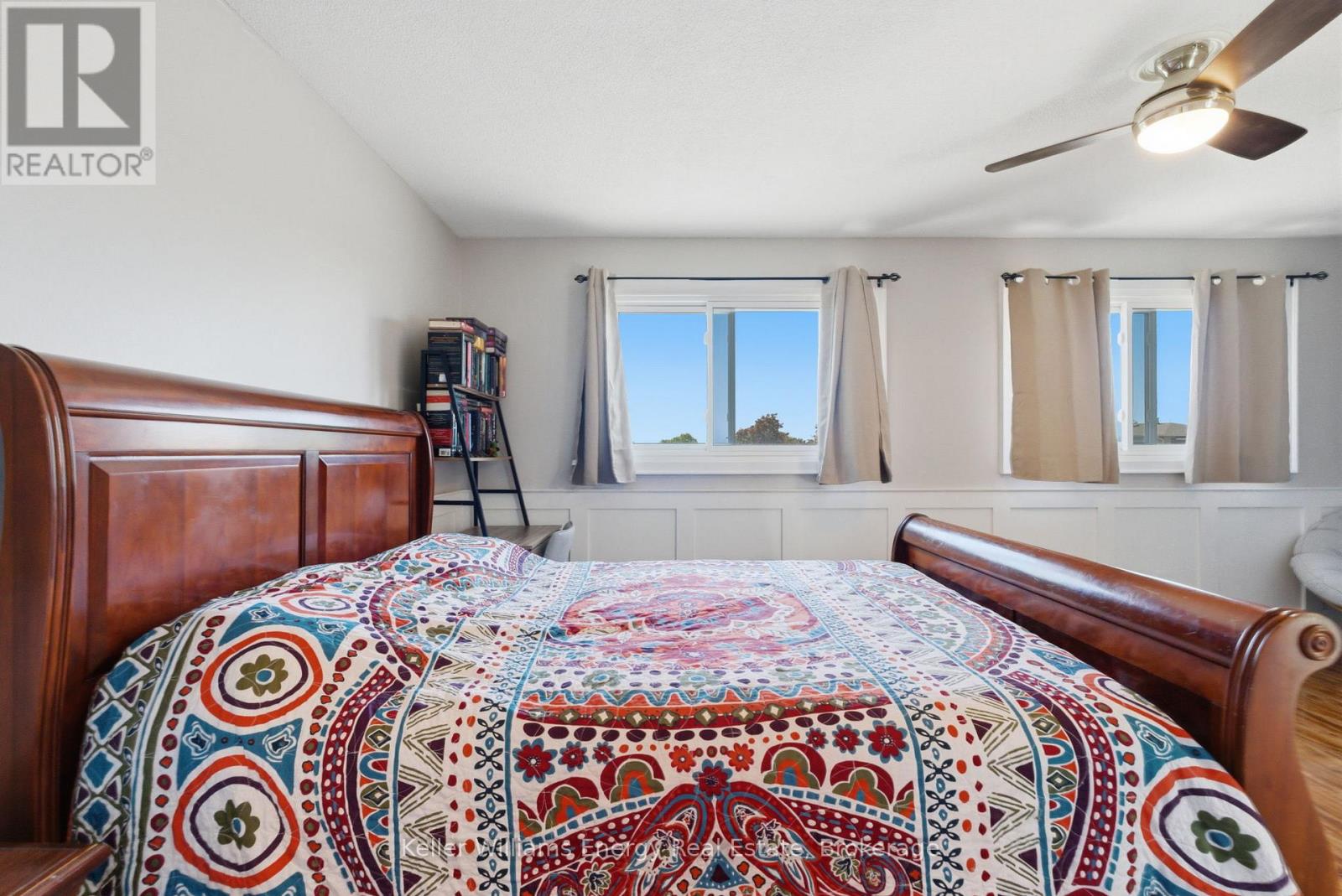 683 GRANDVIEW DRIVE - 40